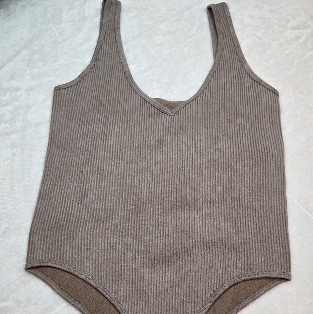 Aura Ribbed Bodysuit Size L/XL Tan Layerβ Bodysuit
